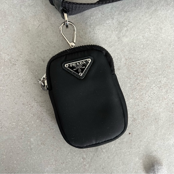 Prada Re-Edition 2005 Re-Nylon bag - Picture 6 of 7